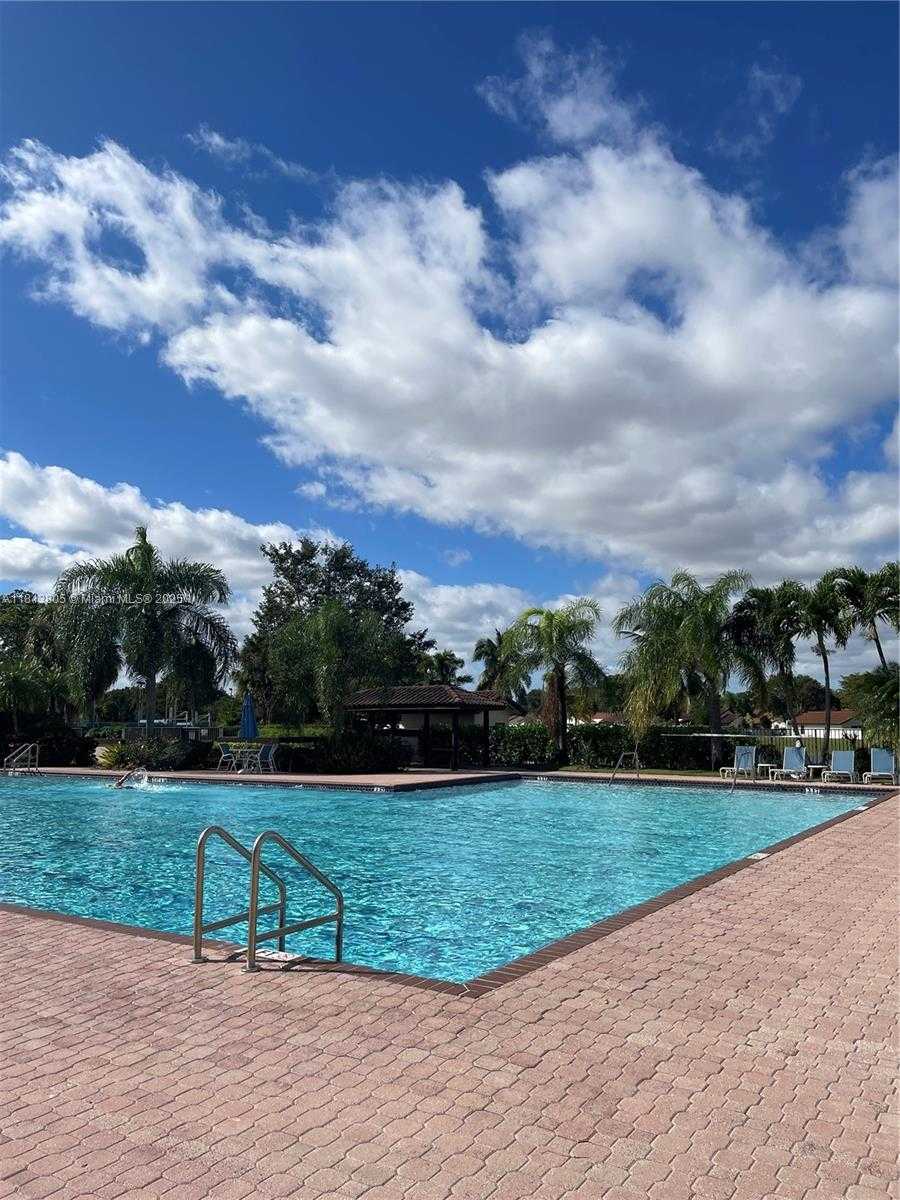 Small Image of 11439 SOUTH WEST 132ND PL #73-3, Miami Number 30