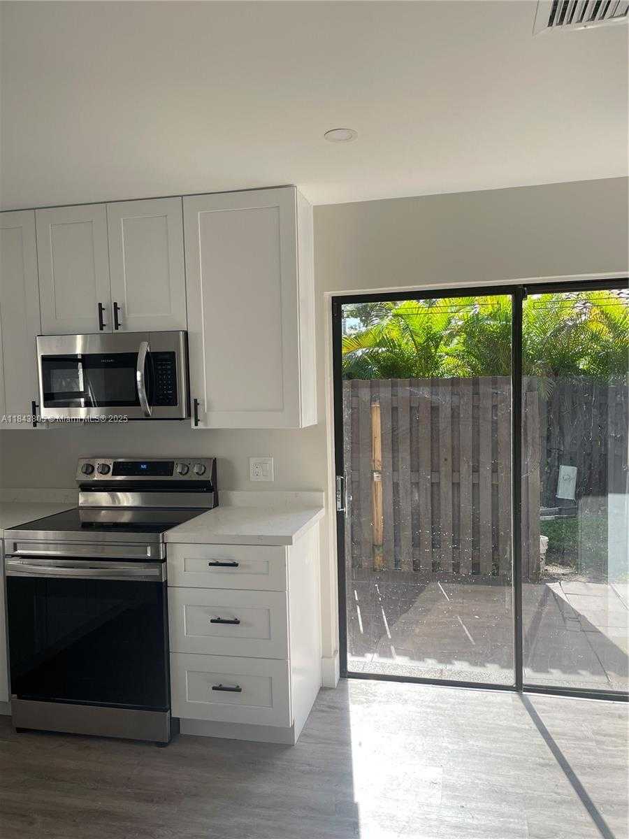Small Image of 11439 SOUTH WEST 132ND PL #73-3, Miami Number 9