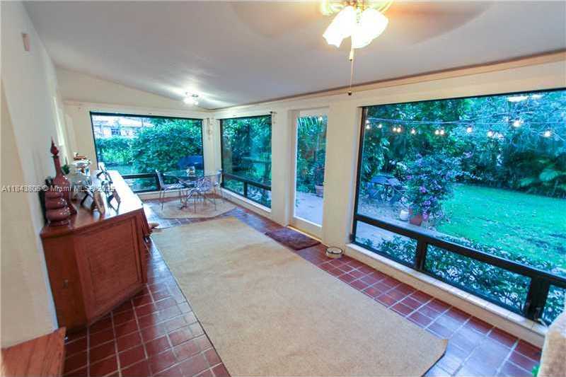 Small Image of Coral Gables Number 14