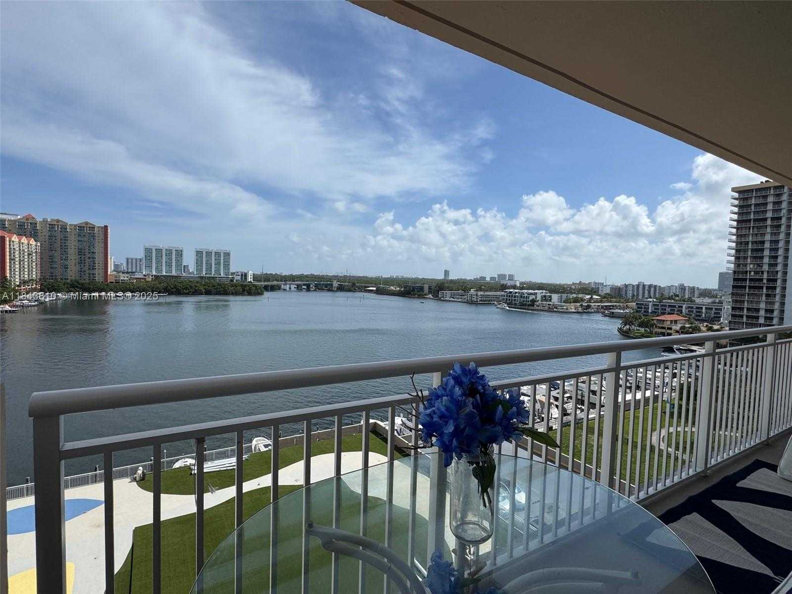 Small Image of 250 174TH ST #918, Sunny Isles Beach Number 4