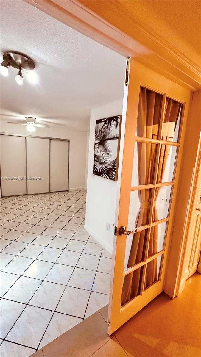 Small Image of 5700 SOUTH WEST 152ND CT, Miami Number 12