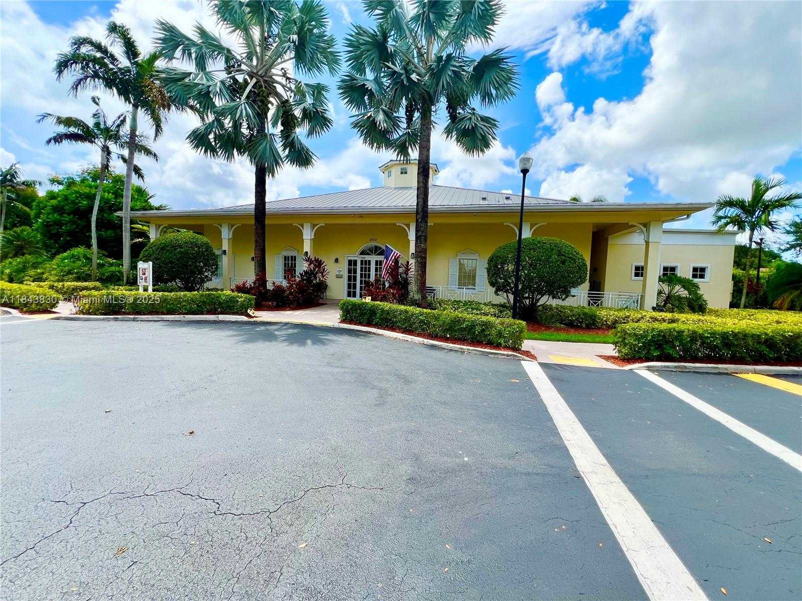 Small Image of 2126 NORTH EAST 38TH RD #2126, Homestead Number 40