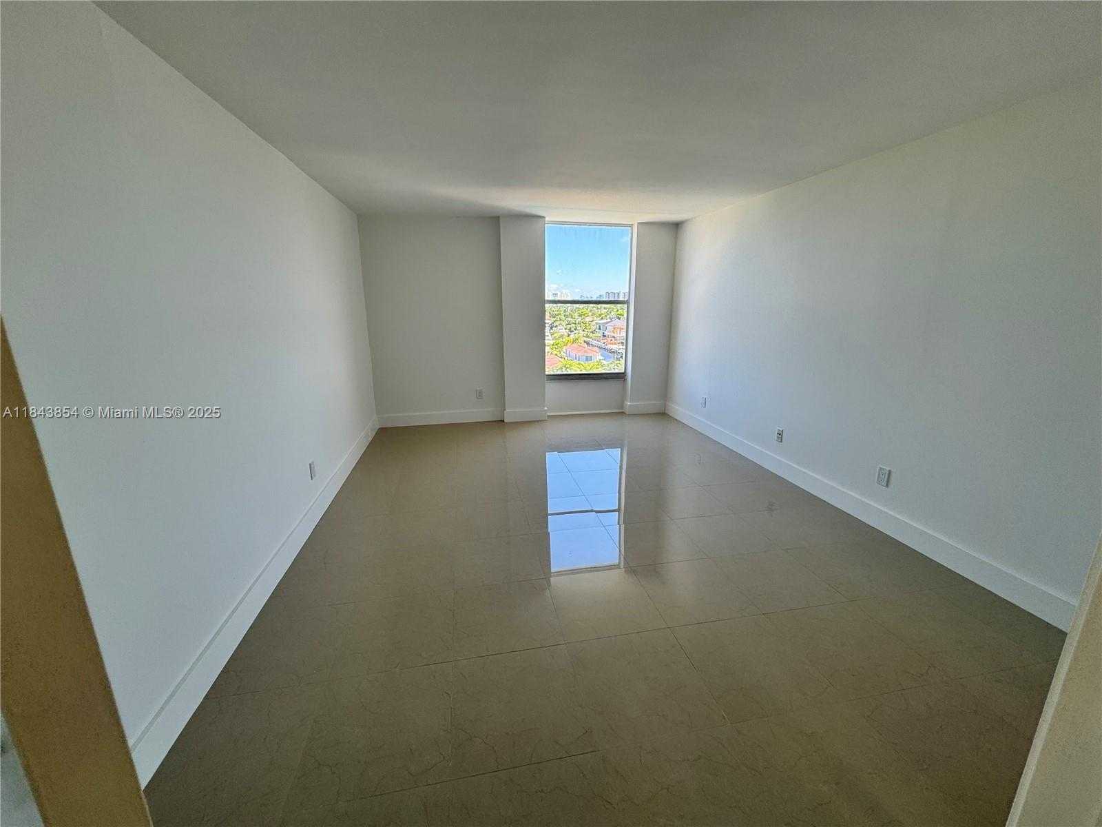 Small Image of 2000 NORTH EAST 135TH ST #807, North Miami Number 32