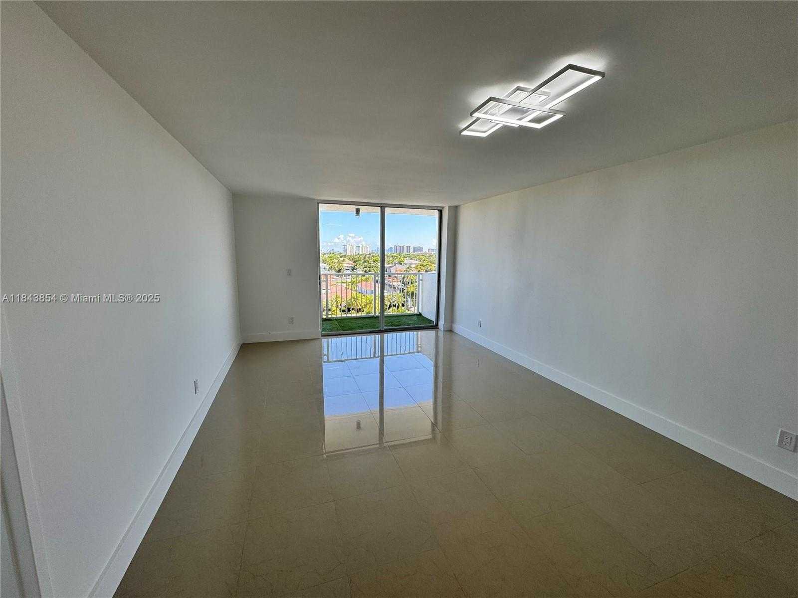 Small Image of 2000 NORTH EAST 135TH ST #807, North Miami Number 5