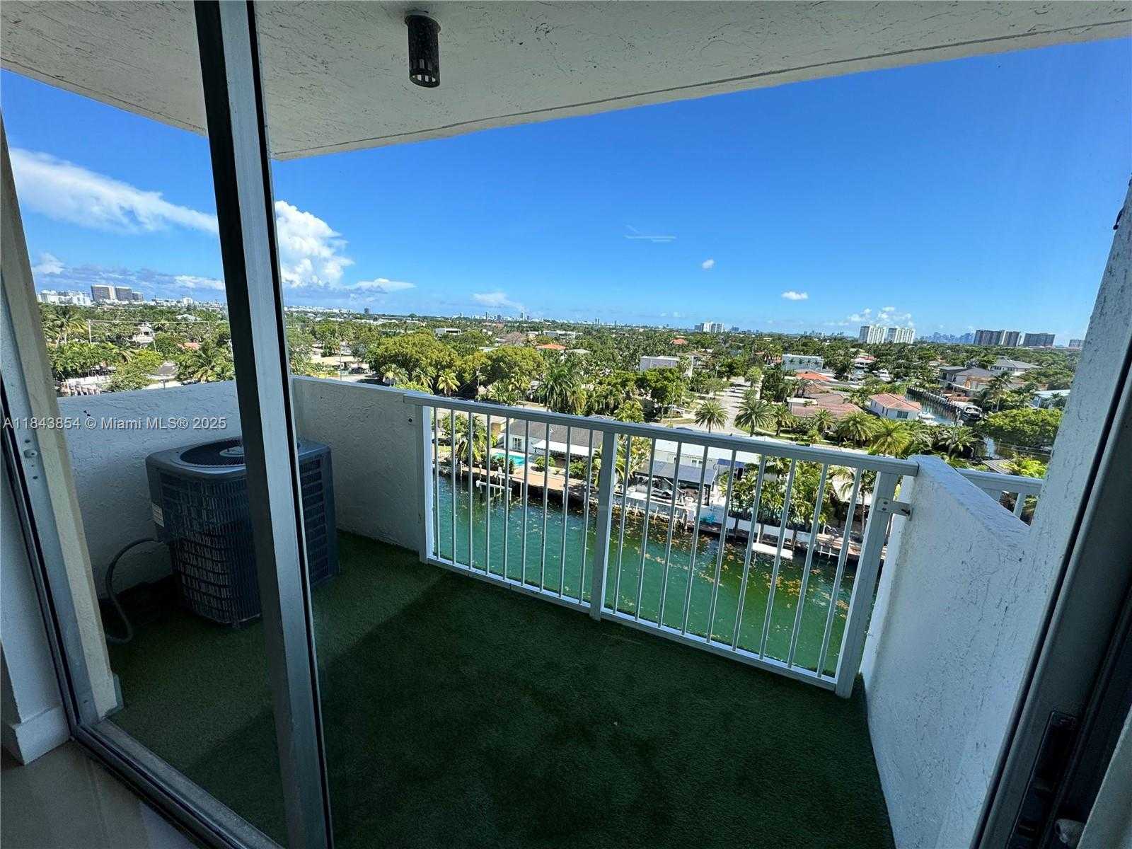 Small Image of 2000 NORTH EAST 135TH ST #807, North Miami Number 7