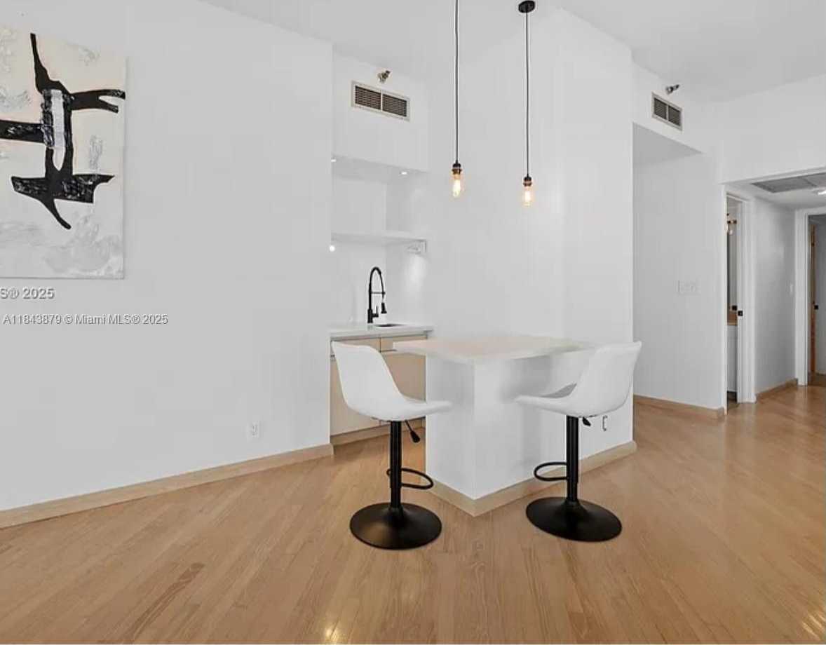 Small Image of 19355 TURNBERRY WAY #PHK, Aventura Number 25