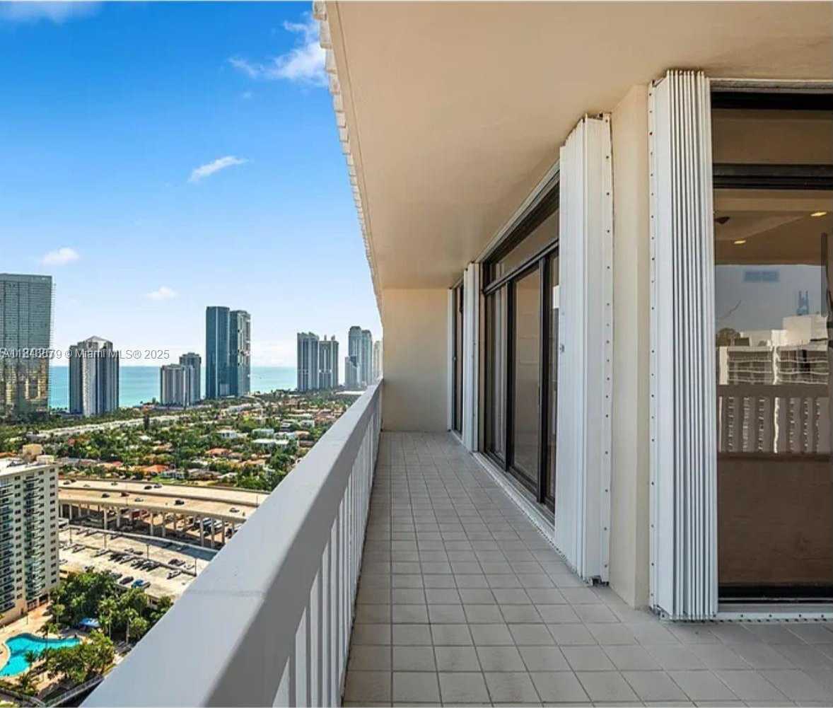 Small Image of 19355 TURNBERRY WAY #PHK, Aventura Number 8