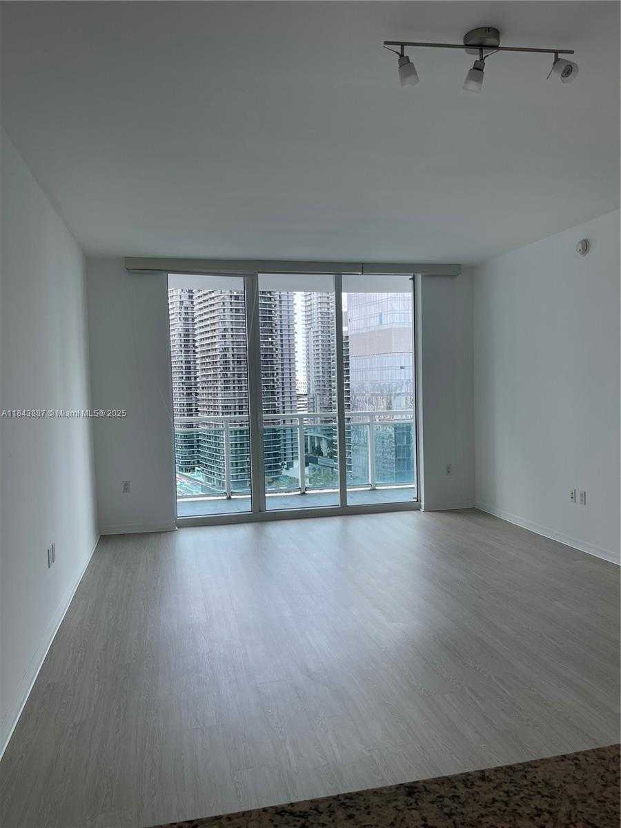 Small Image of 951 BRICKELL AVE #2803, Miami Number 11