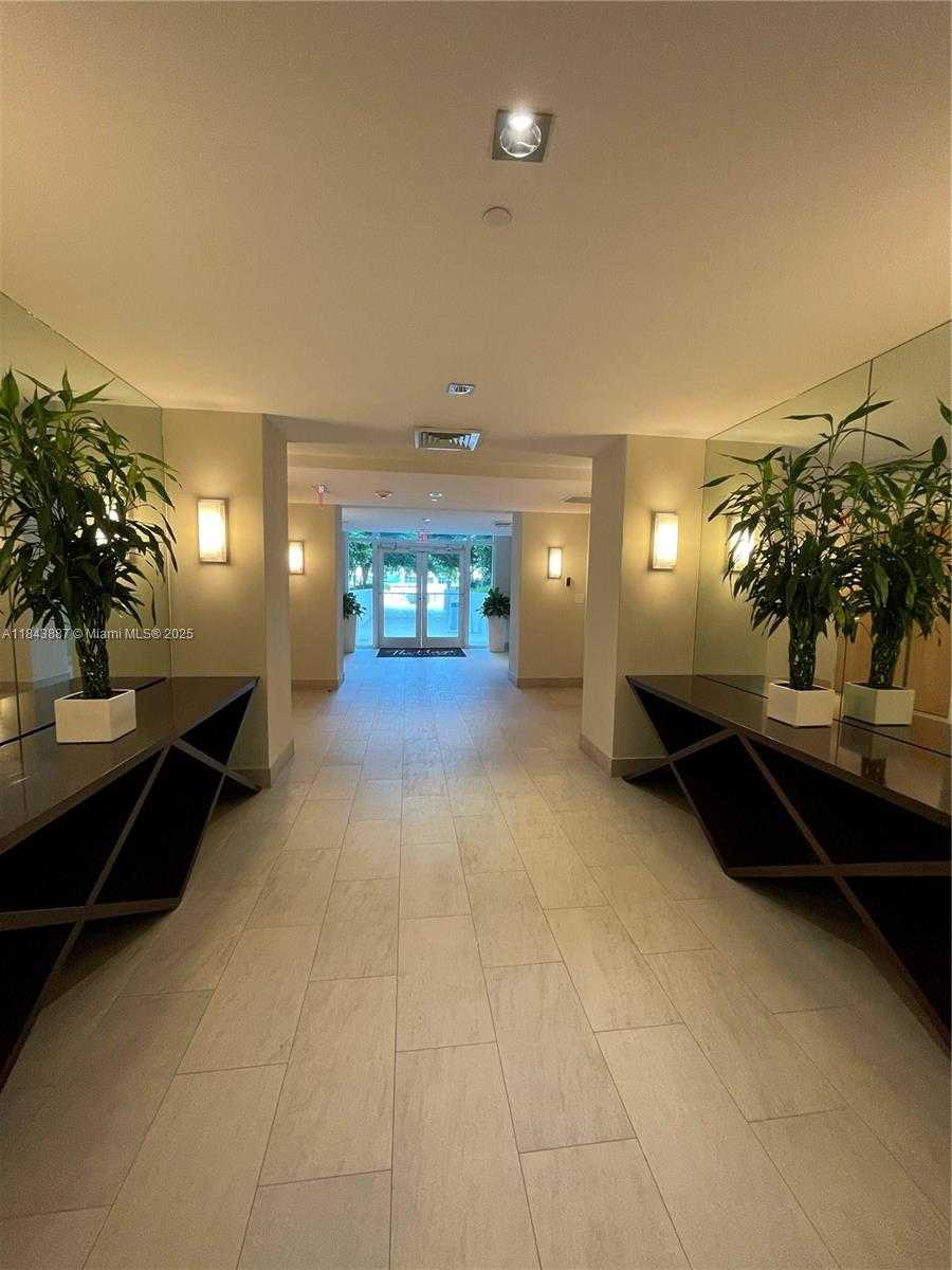 Small Image of 951 BRICKELL AVE #2803, Miami Number 25