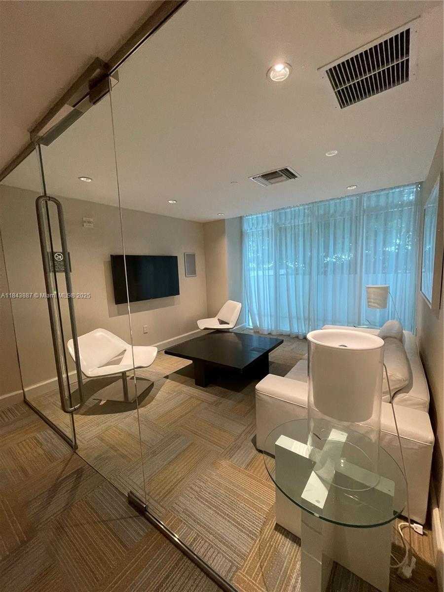 Small Image of 951 BRICKELL AVE #2803, Miami Number 27