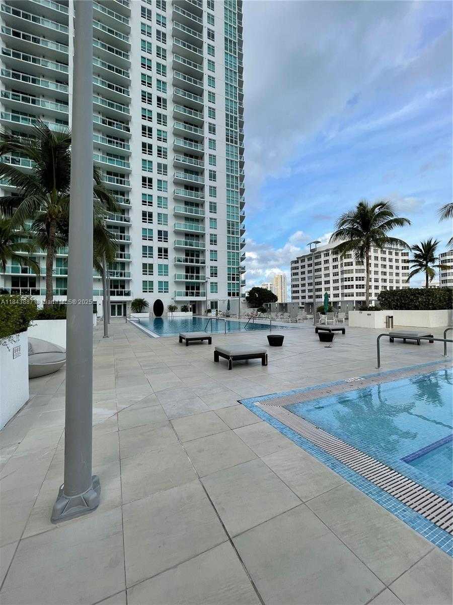 Small Image of 951 BRICKELL AVE #2803, Miami Number 31