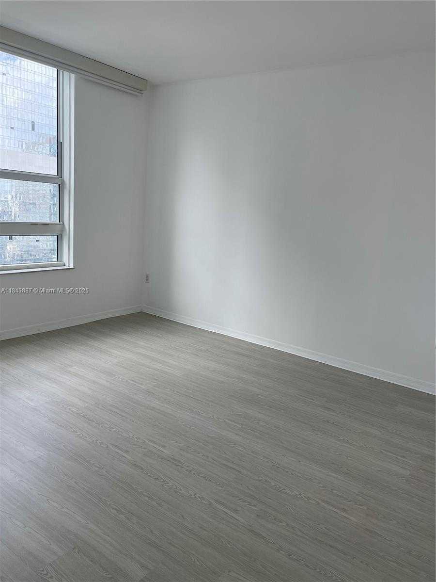 Small Image of 951 BRICKELL AVE #2803, Miami Number 36