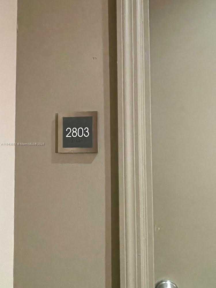 Small Image of 951 BRICKELL AVE #2803, Miami Number 5