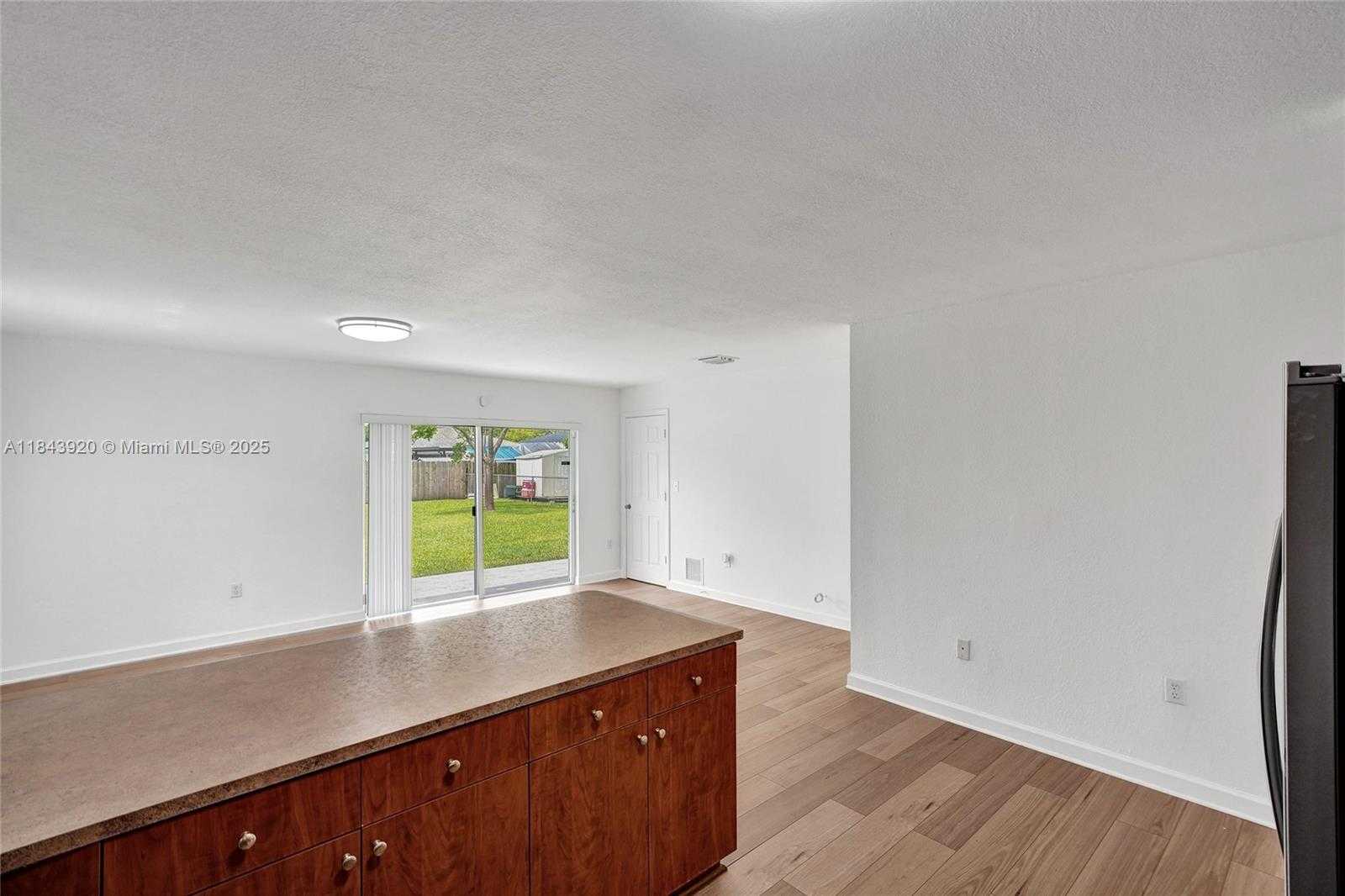 Small Image of 12254 SOUTH WEST 217TH ST, Miami Number 10