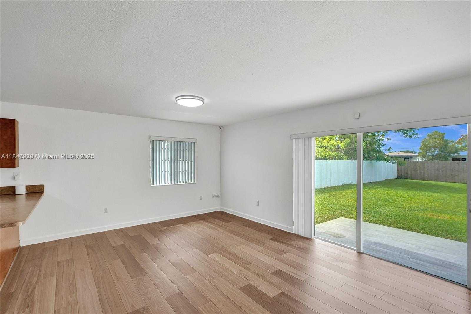 Small Image of 12254 SOUTH WEST 217TH ST, Miami Number 15