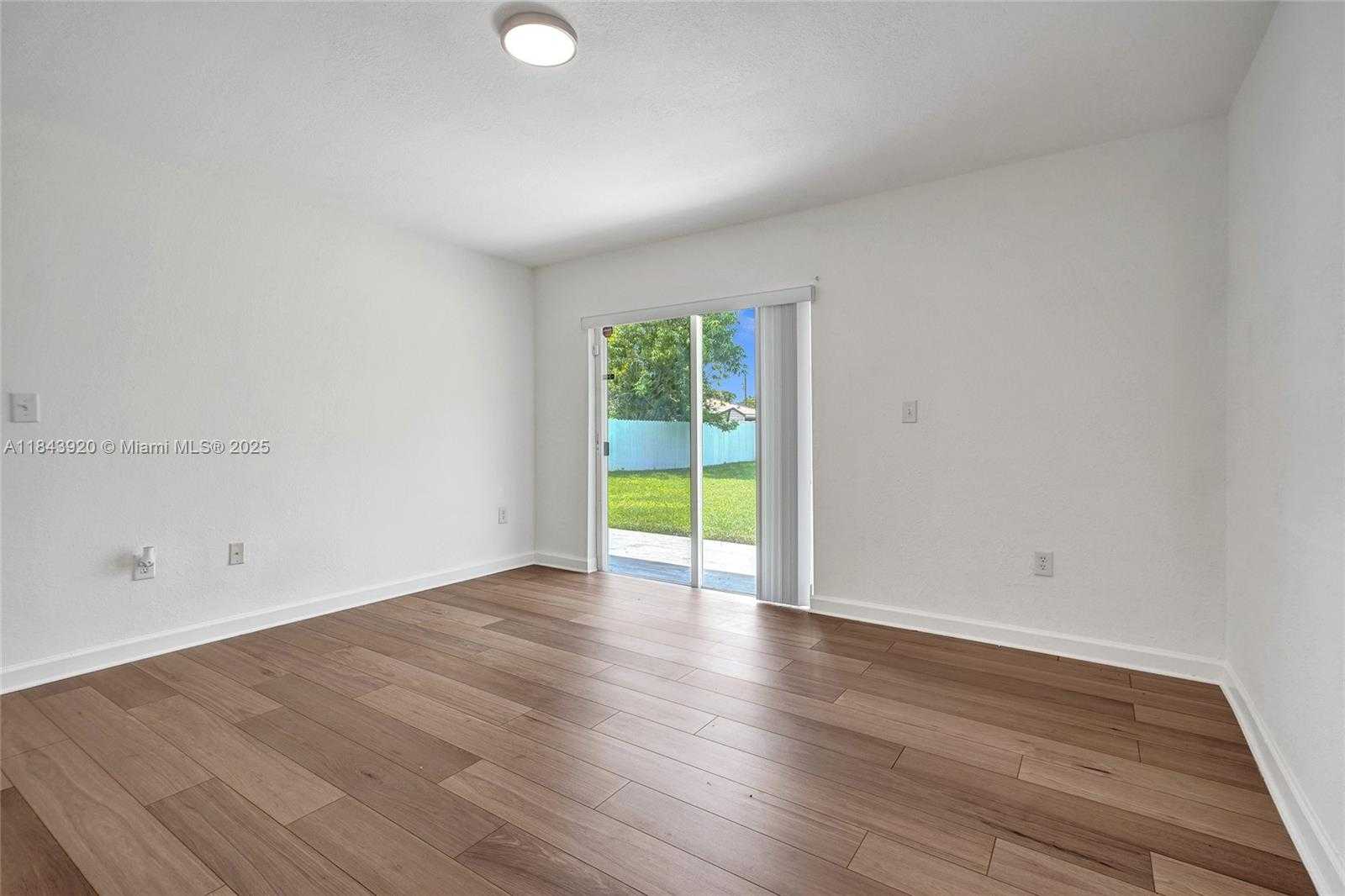 Small Image of 12254 SOUTH WEST 217TH ST, Miami Number 16