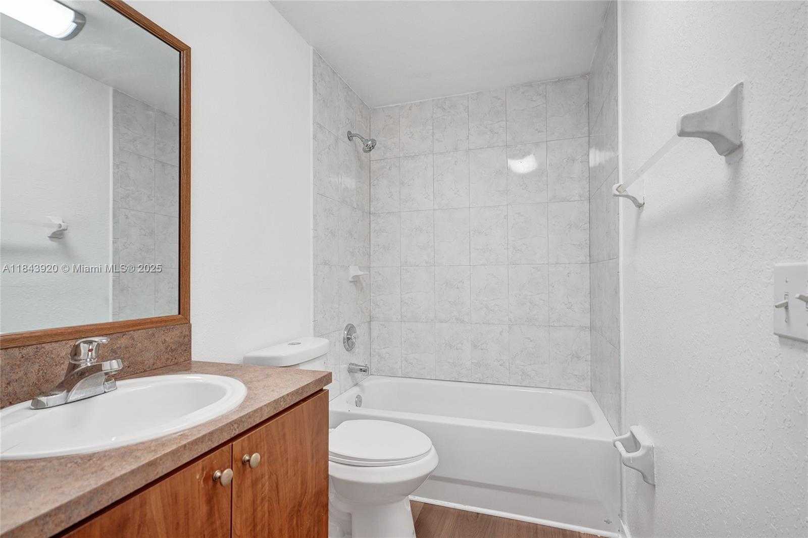 Small Image of 12254 SOUTH WEST 217TH ST, Miami Number 19