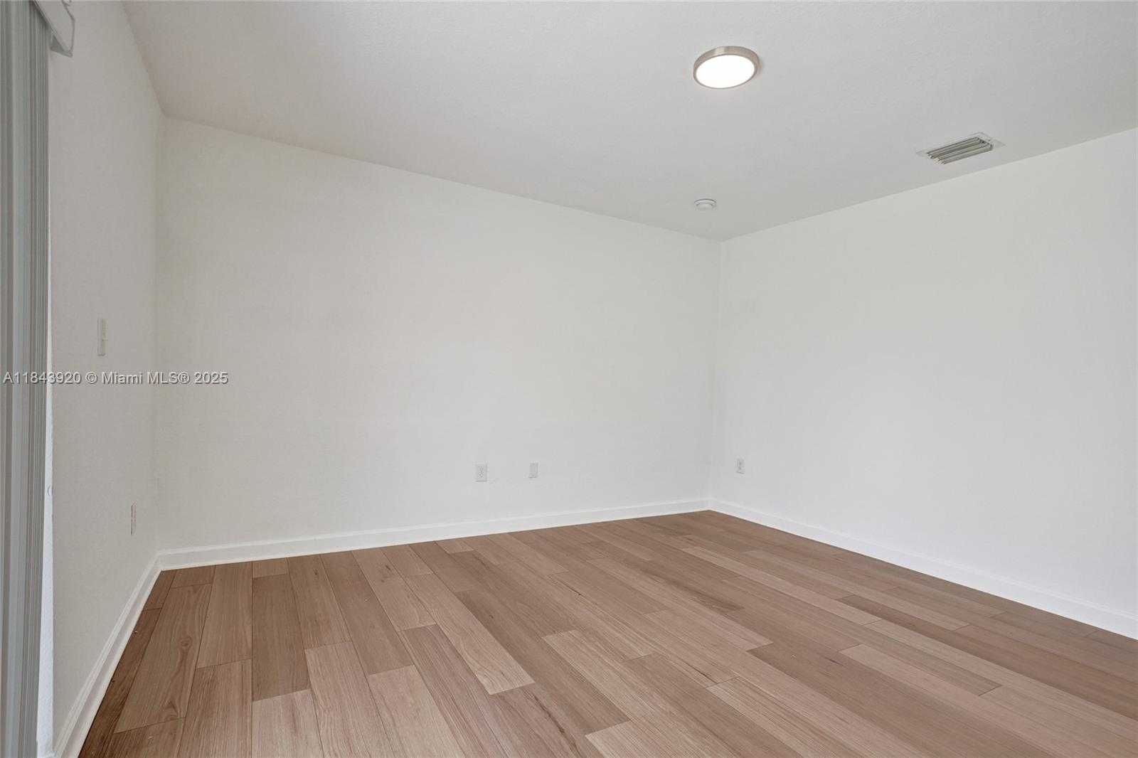 Small Image of 12254 SOUTH WEST 217TH ST, Miami Number 21