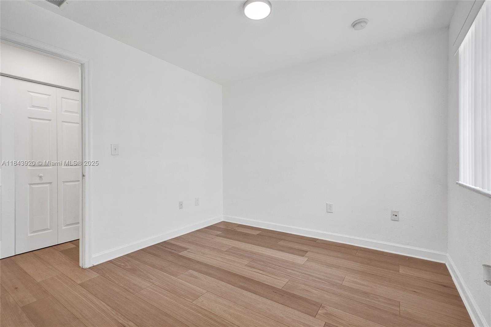 Small Image of 12254 SOUTH WEST 217TH ST, Miami Number 23