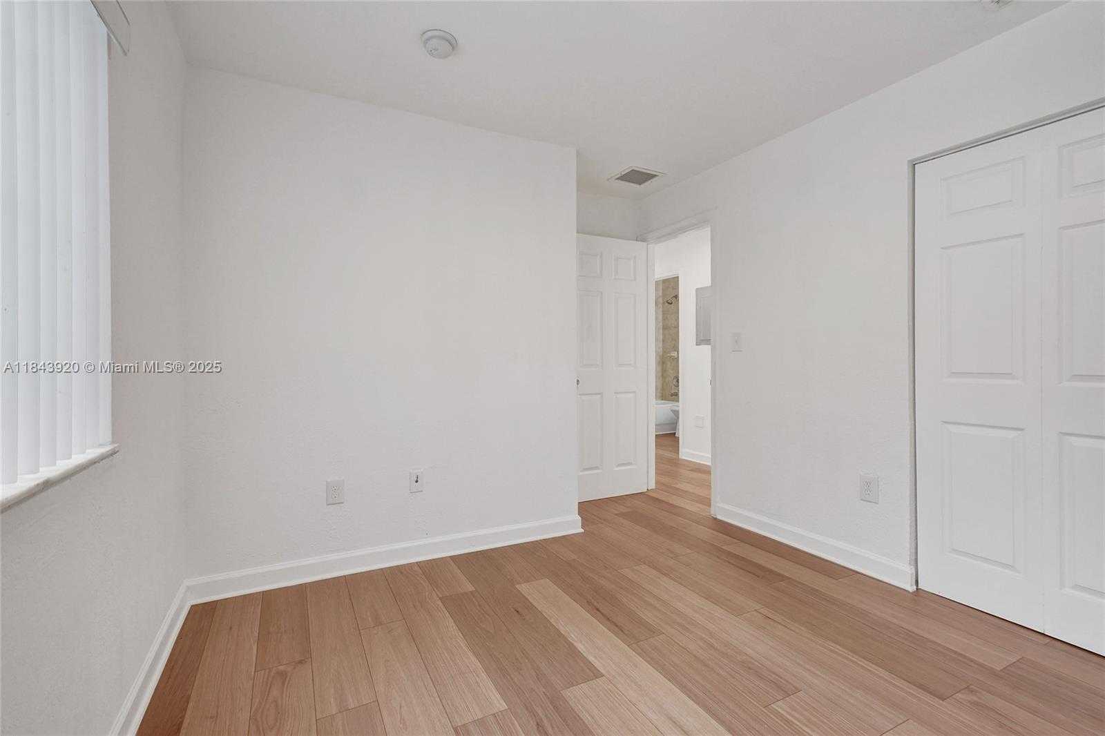 Small Image of 12254 SOUTH WEST 217TH ST, Miami Number 31
