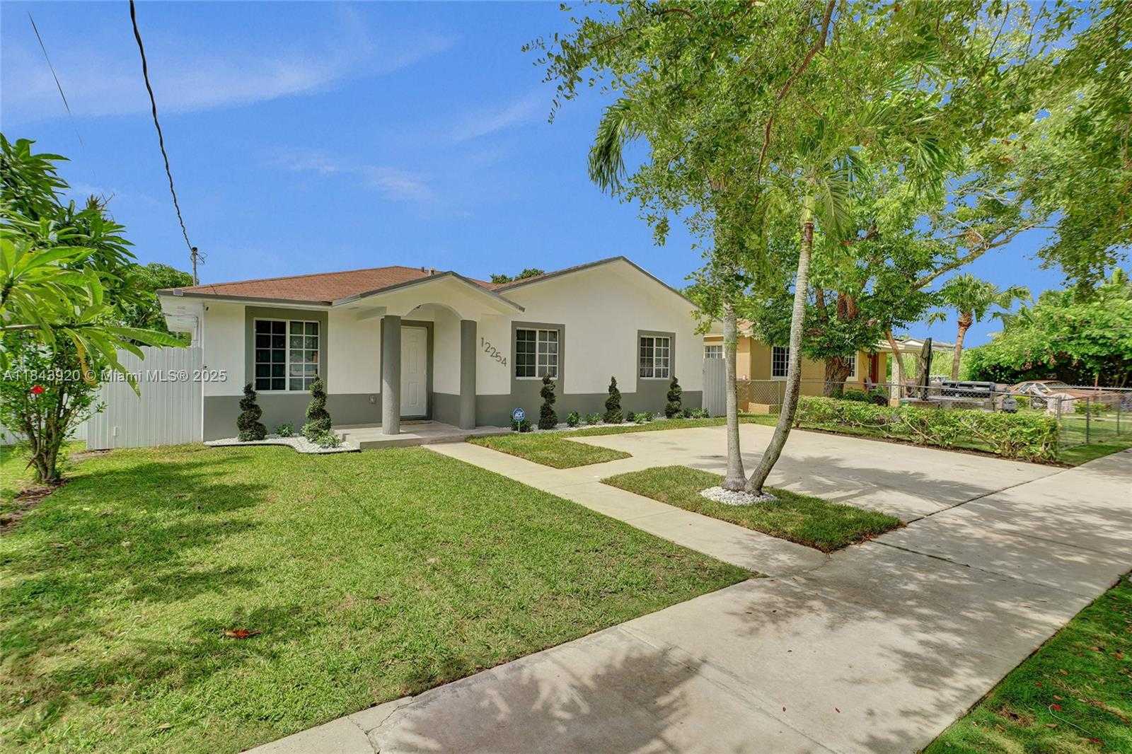 Small Image of 12254 SOUTH WEST 217TH ST, Miami Number 44