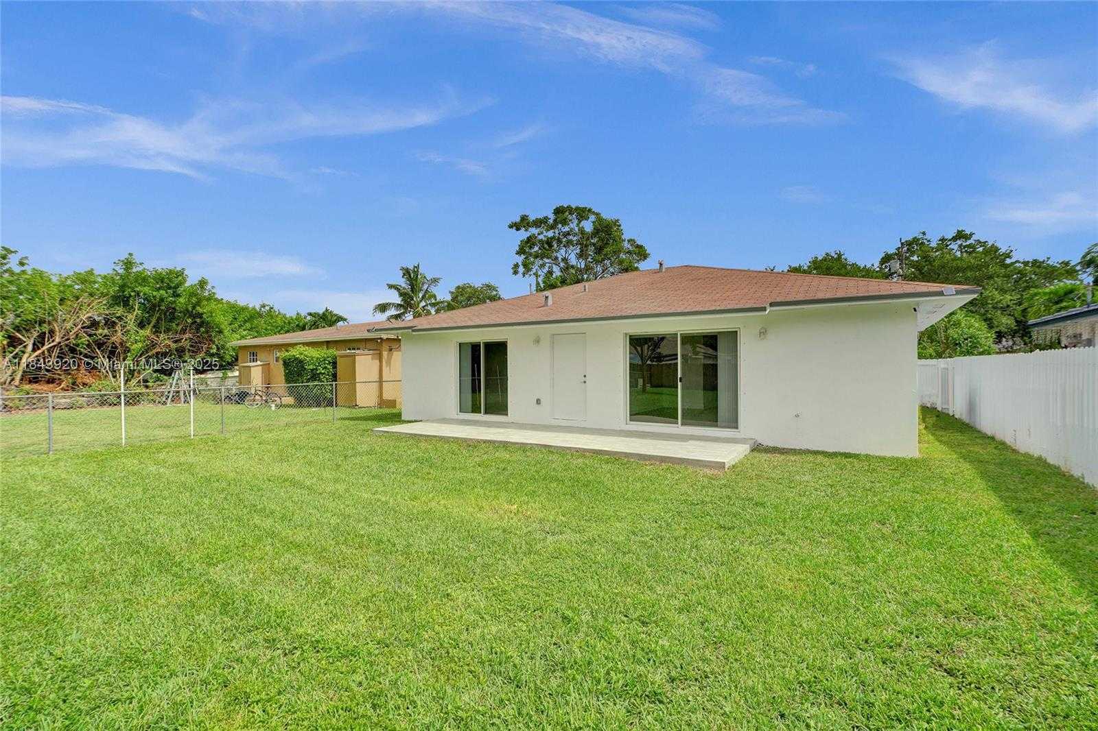 Small Image of 12254 SOUTH WEST 217TH ST, Miami Number 48