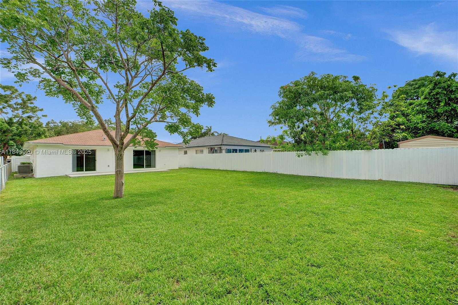 Small Image of 12254 SOUTH WEST 217TH ST, Miami Number 51