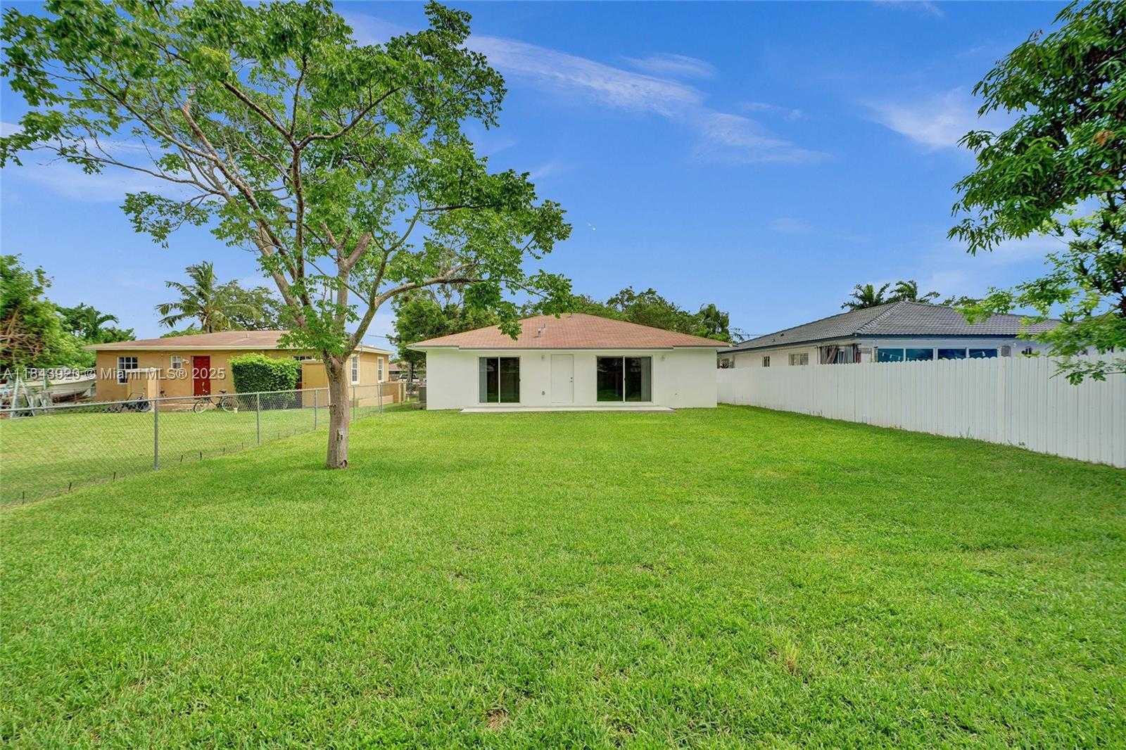 Small Image of 12254 SOUTH WEST 217TH ST, Miami Number 52