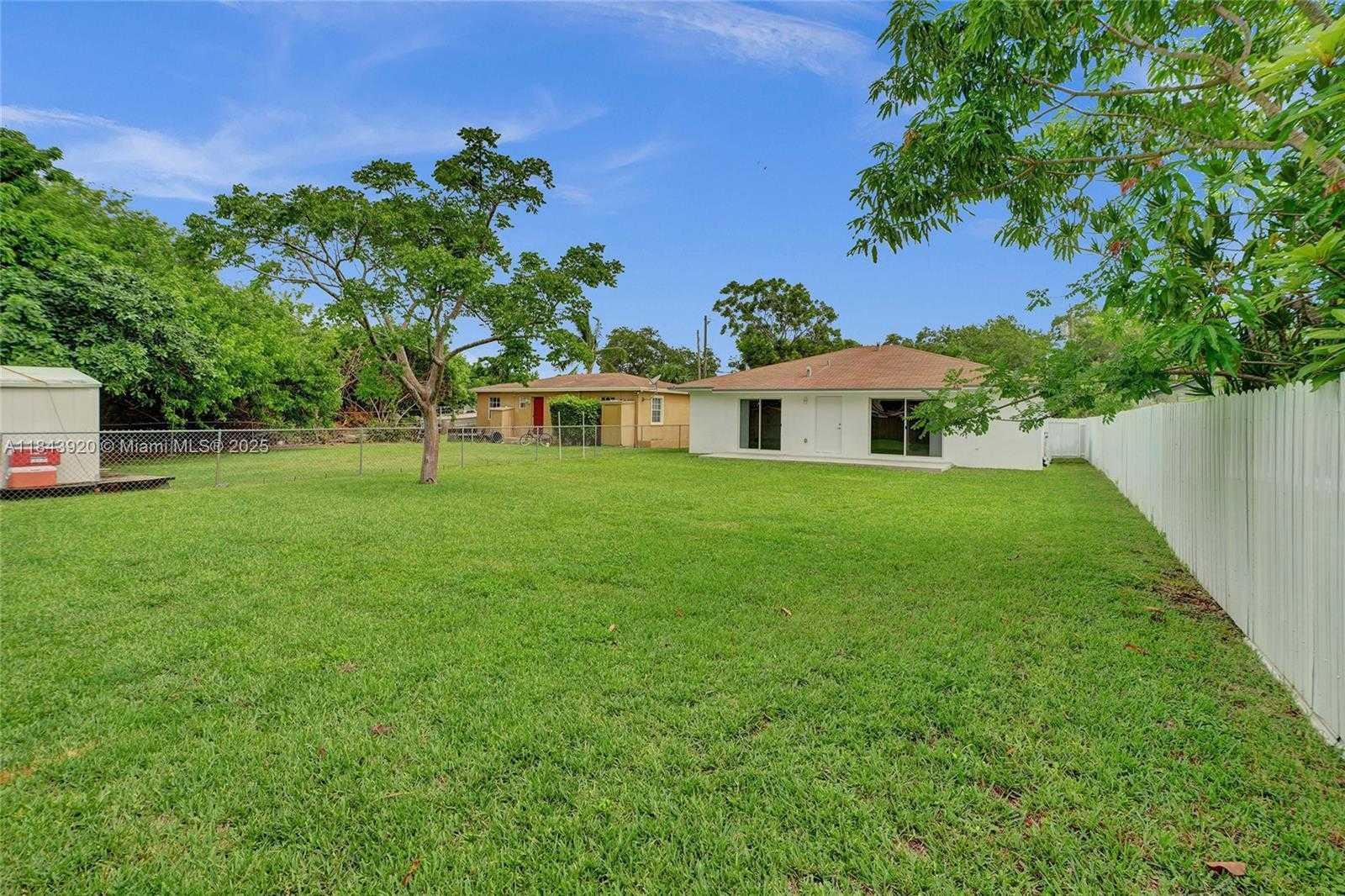 Small Image of 12254 SOUTH WEST 217TH ST, Miami Number 54