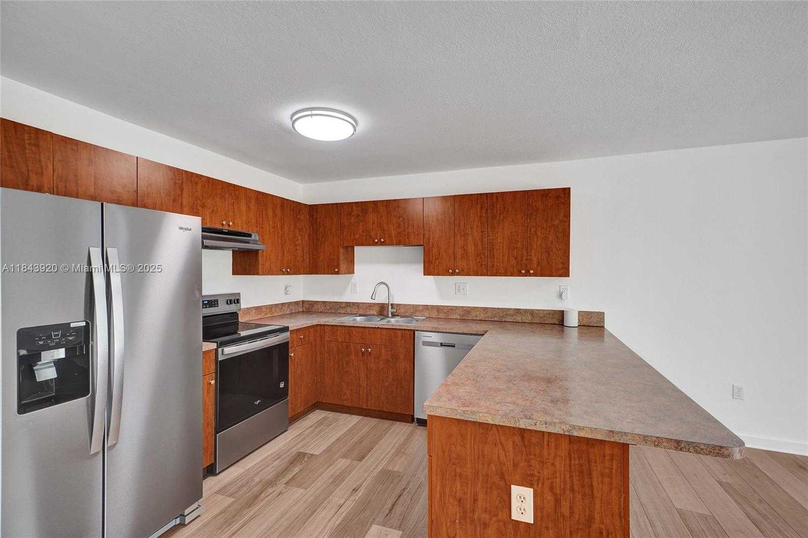 Small Image of 12254 SOUTH WEST 217TH ST, Miami Number 7