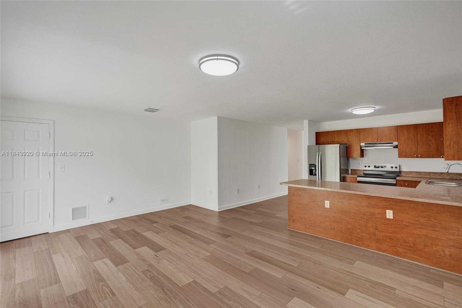 Small Image of 12254 SOUTH WEST 217TH ST, Miami Number 9