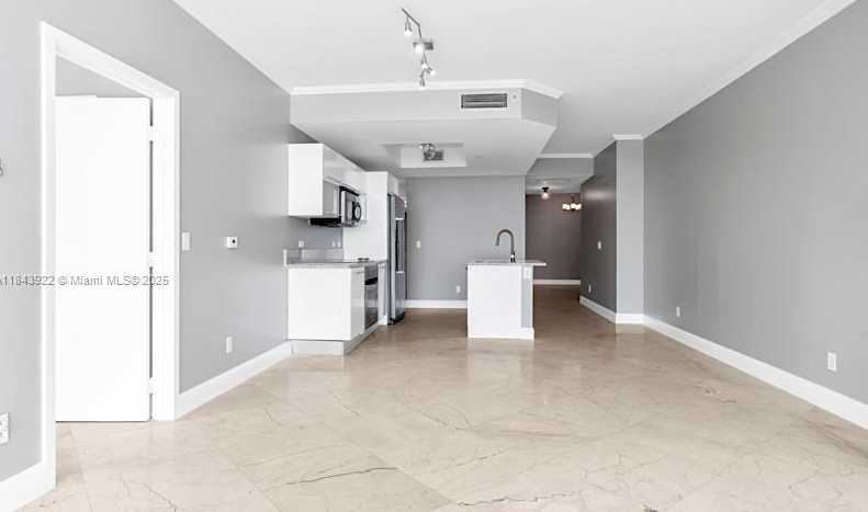 Small Image of 888 BISCAYNE BLVD #3605, Miami Number 14