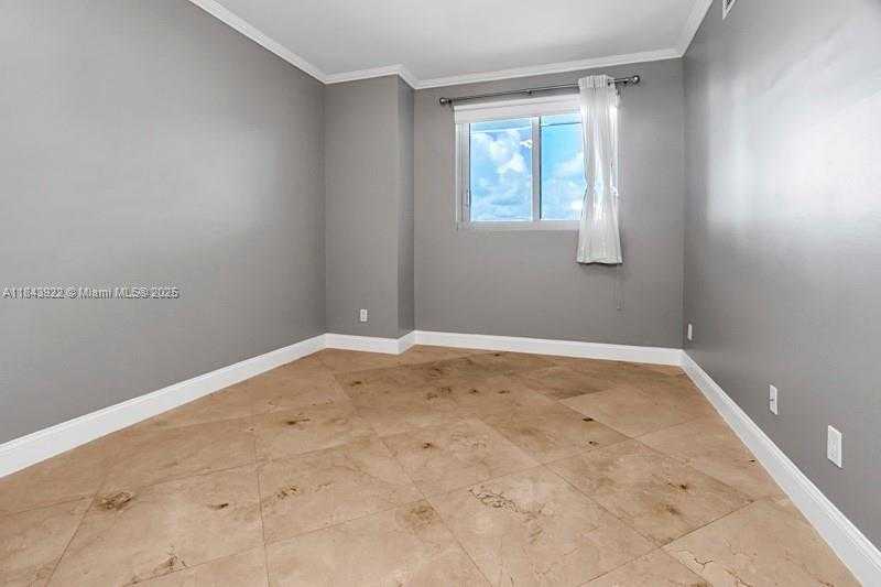 Small Image of 888 BISCAYNE BLVD #3605, Miami Number 23