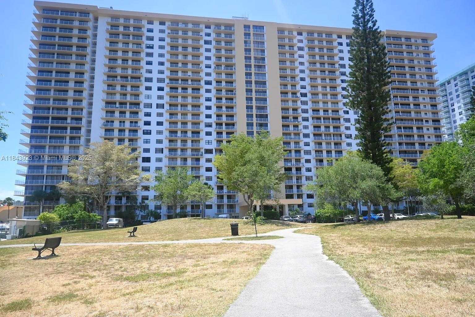 Small Image of 290 174TH ST #1515, Sunny Isles Beach Number 15