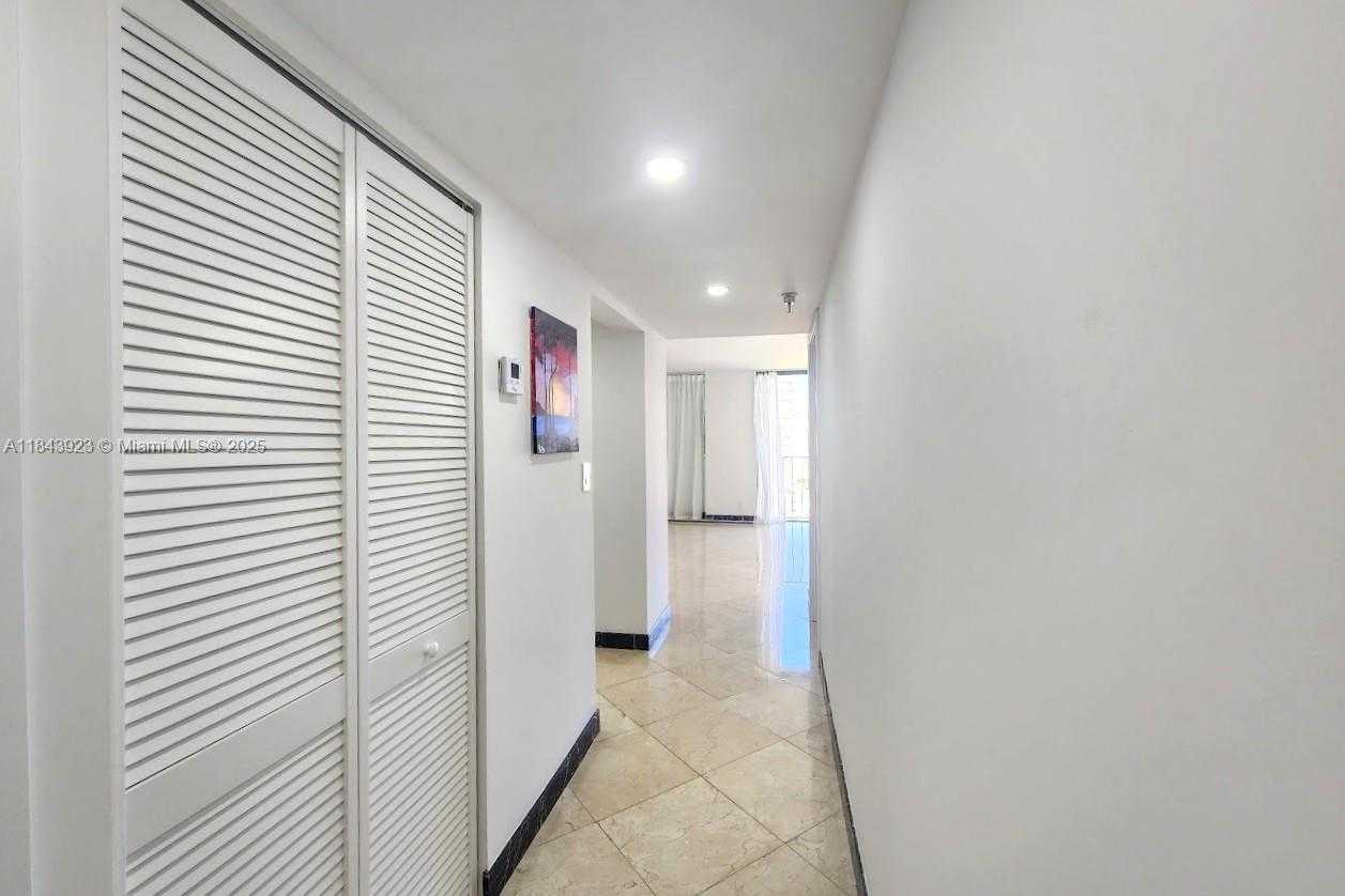 Small Image of 290 174TH ST #1515, Sunny Isles Beach Number 6
