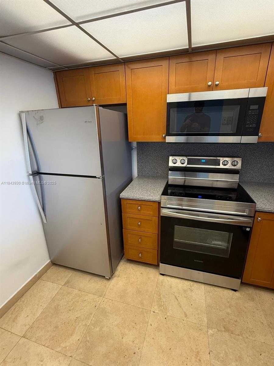 Small Image of 555 NORTH EAST 15TH ST #14K, Miami Number 24