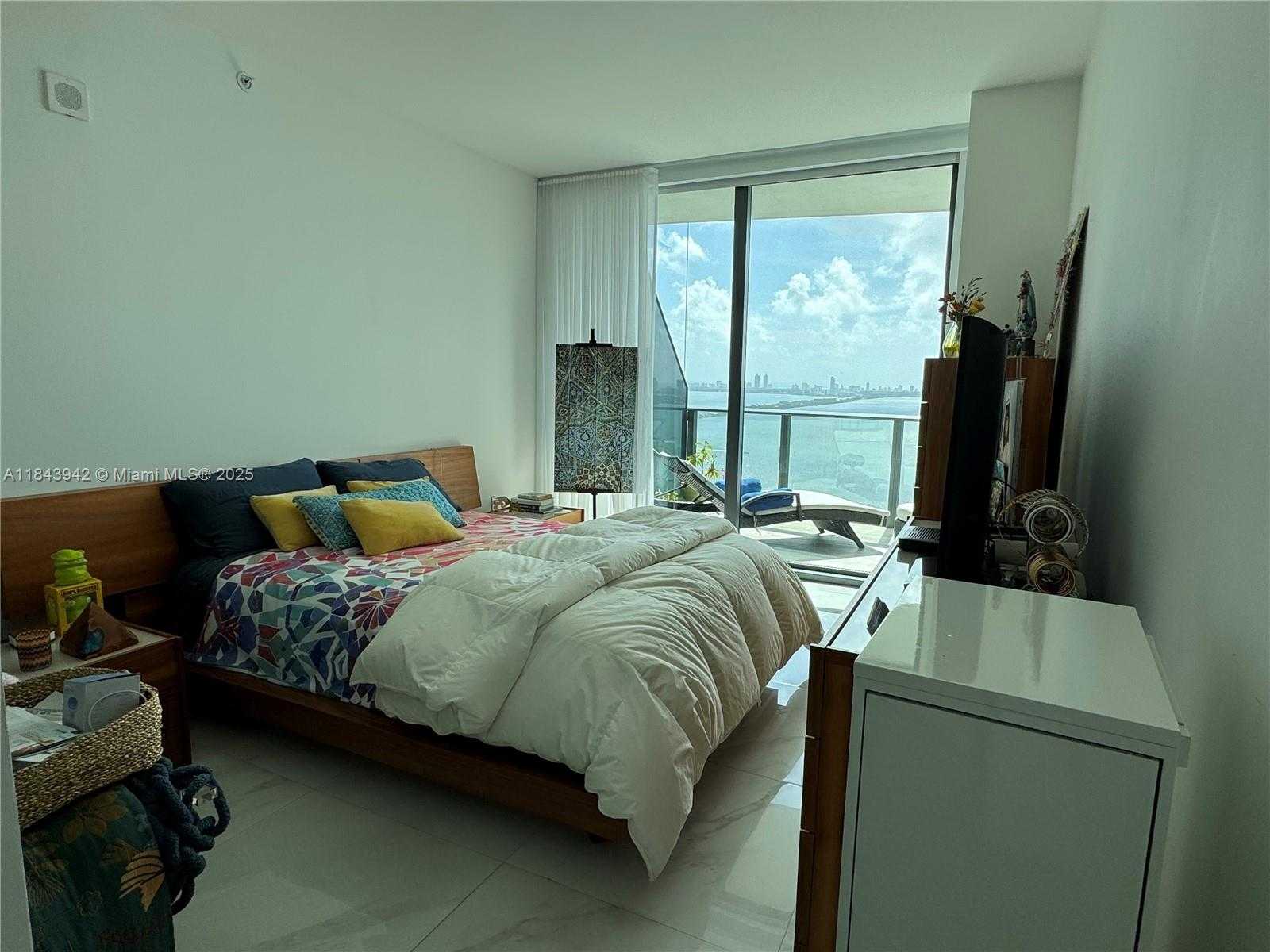 Small Image of 460 NORTH EAST 28TH ST #3502, Miami Number 17