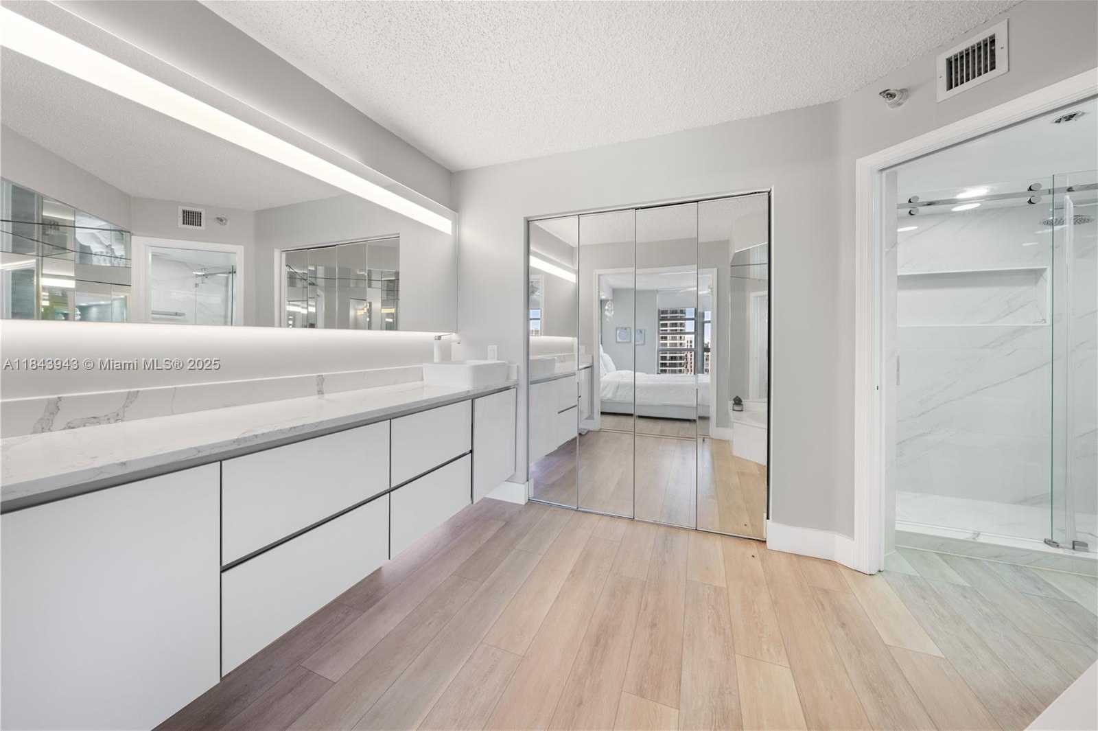 Small Image of 3530 MYSTIC POINTE DR #1406, Aventura Number 15