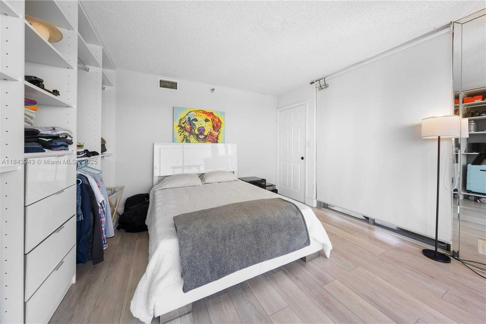 Small Image of 3530 MYSTIC POINTE DR #1406, Aventura Number 23