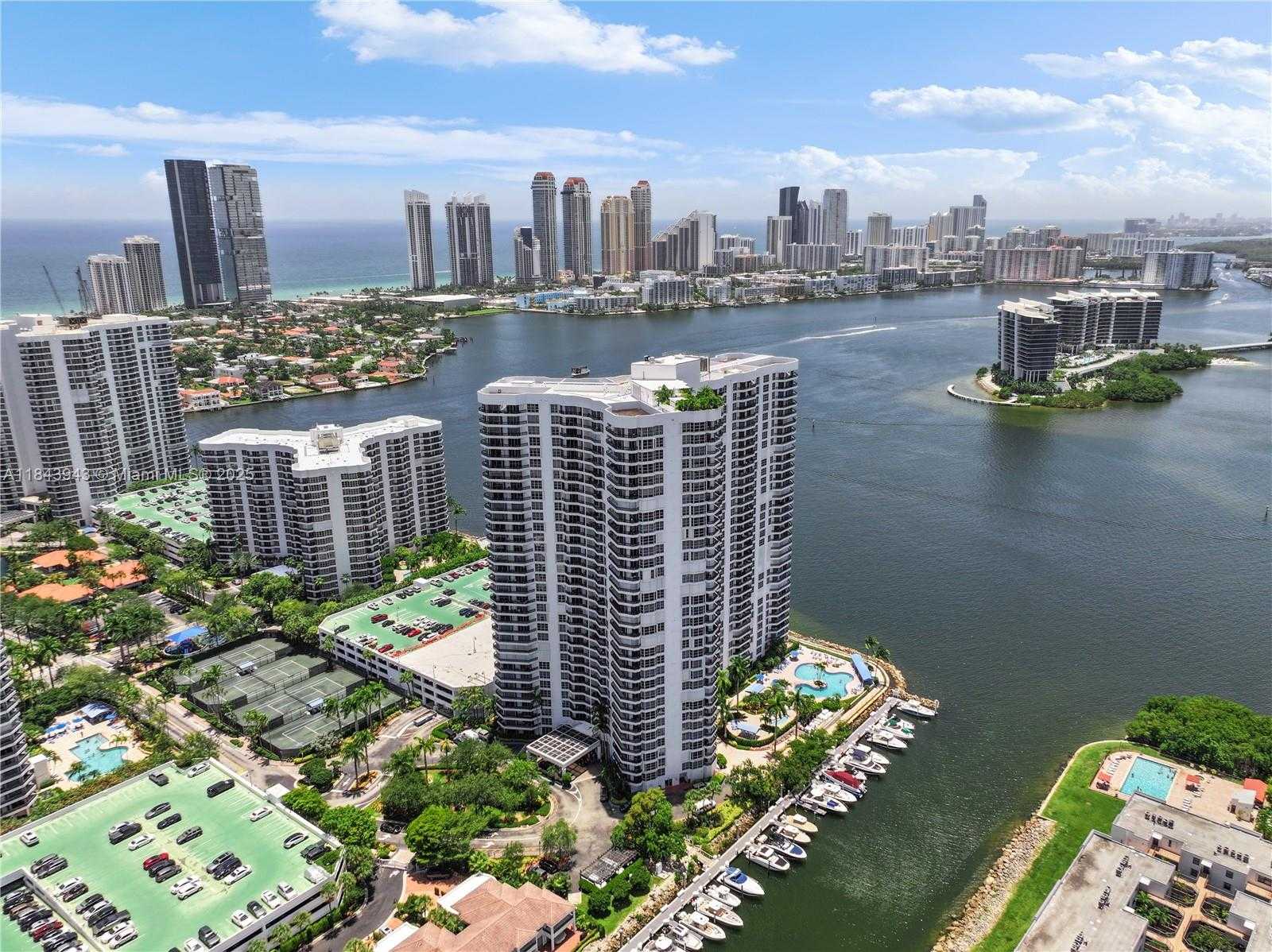 Small Image of 3530 MYSTIC POINTE DR #1406, Aventura Number 30