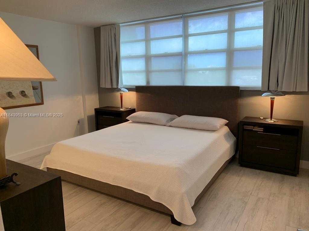 Small Image of 800 WEST AVE #520, Miami Beach Number 10