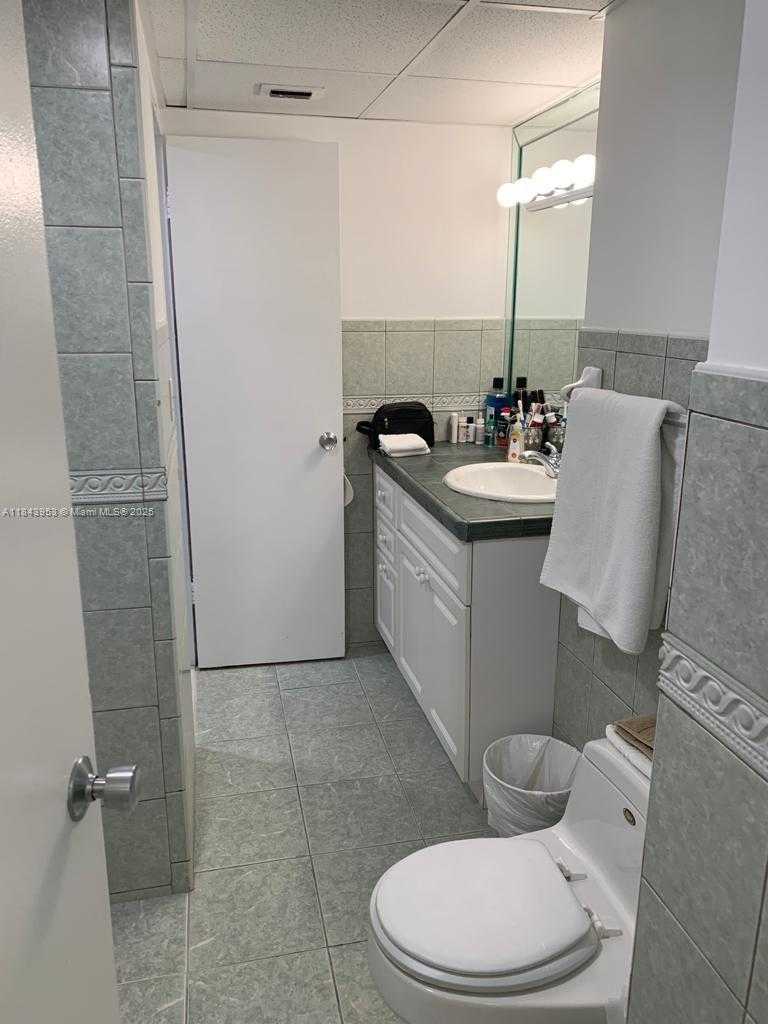 Small Image of 800 WEST AVE #520, Miami Beach Number 13