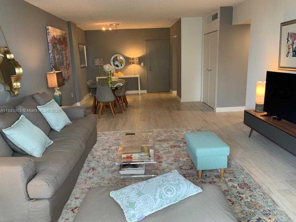 Small Image of 800 WEST AVE #520, Miami Beach Number 5