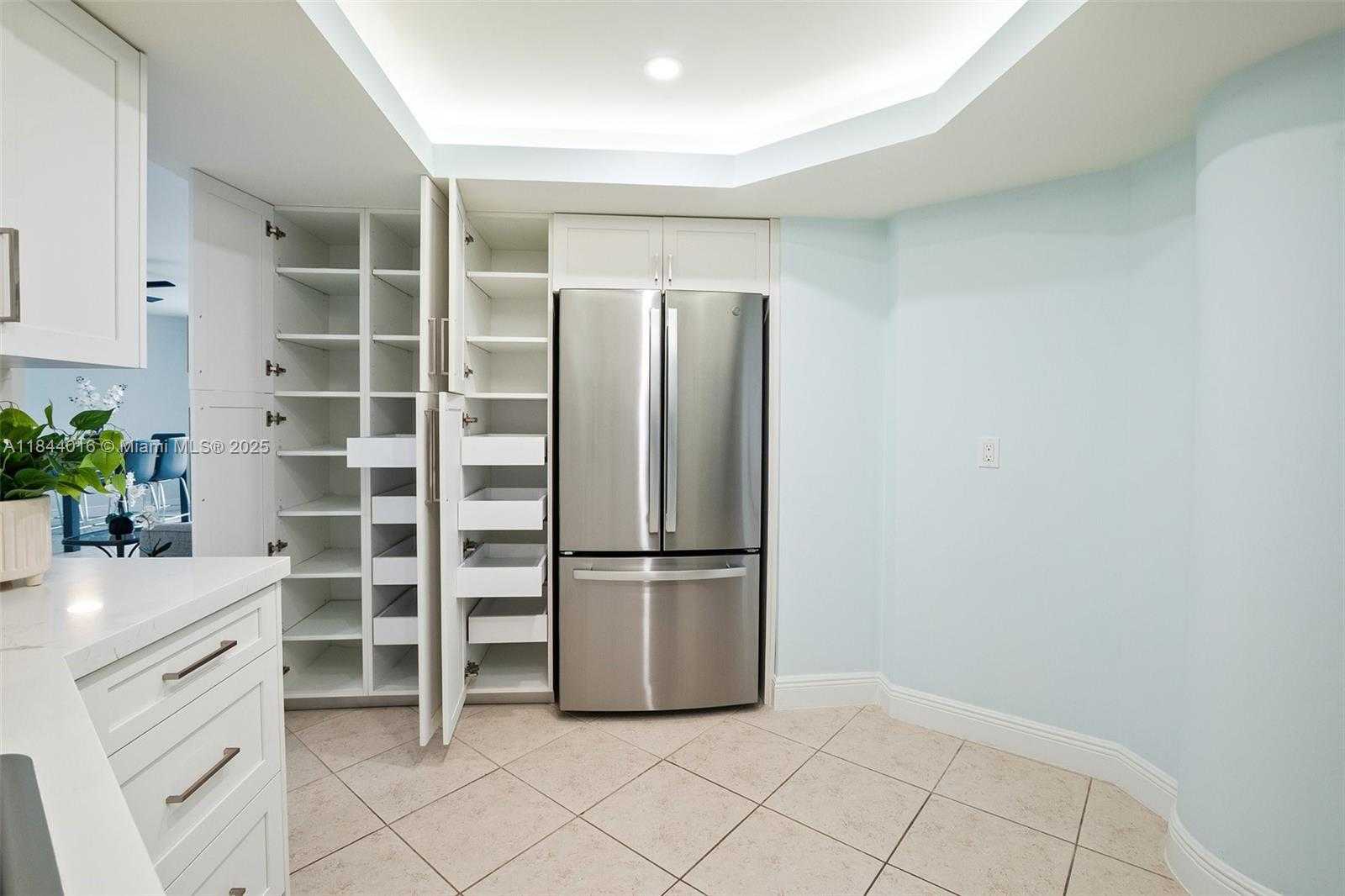 Small Image of 300 THREE ISLANDS BLVD #707, Hallandale Beach Number 10