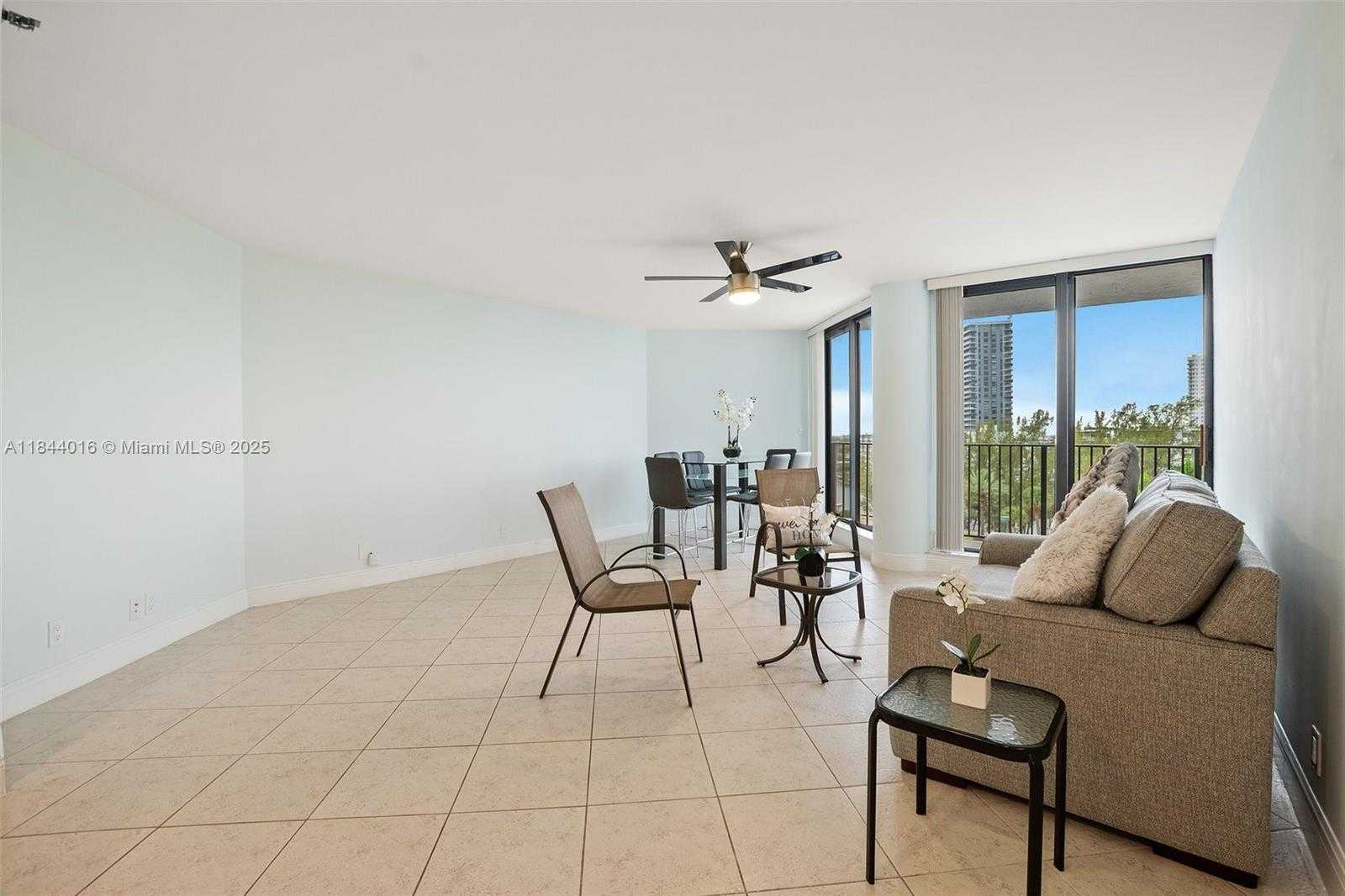 Small Image of 300 THREE ISLANDS BLVD #707, Hallandale Beach Number 4