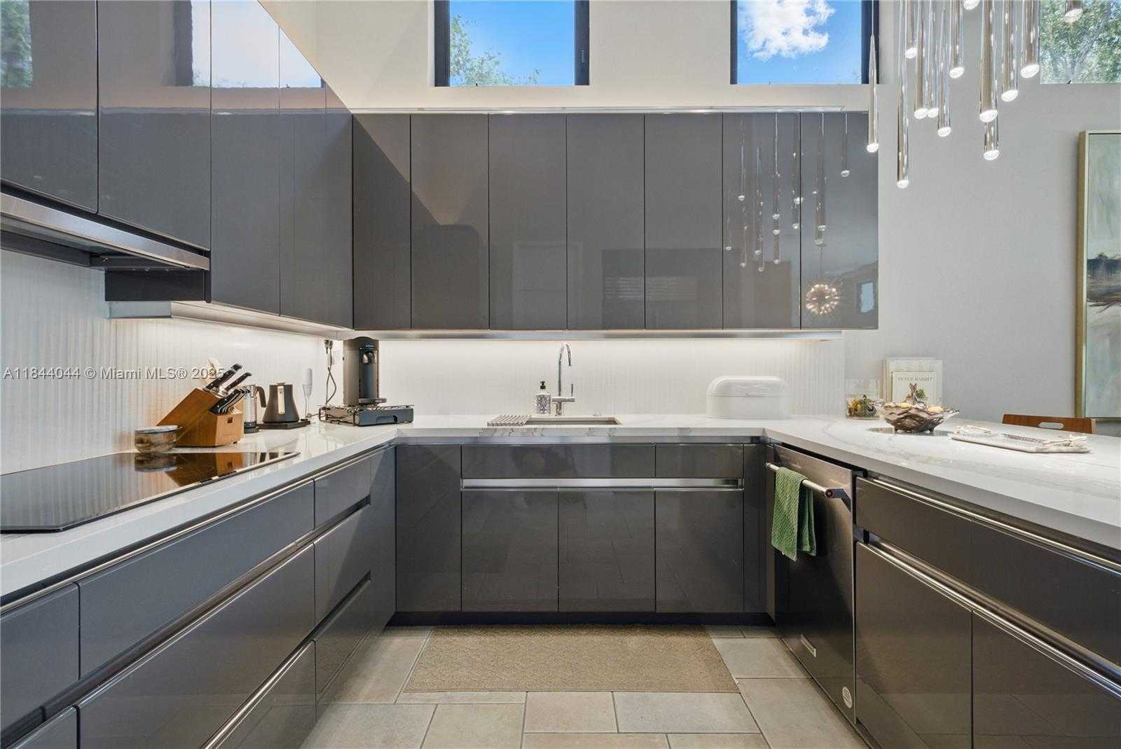 Small Image of 1755 SOUTH WEST 4TH AVE, Boca Raton Number 7