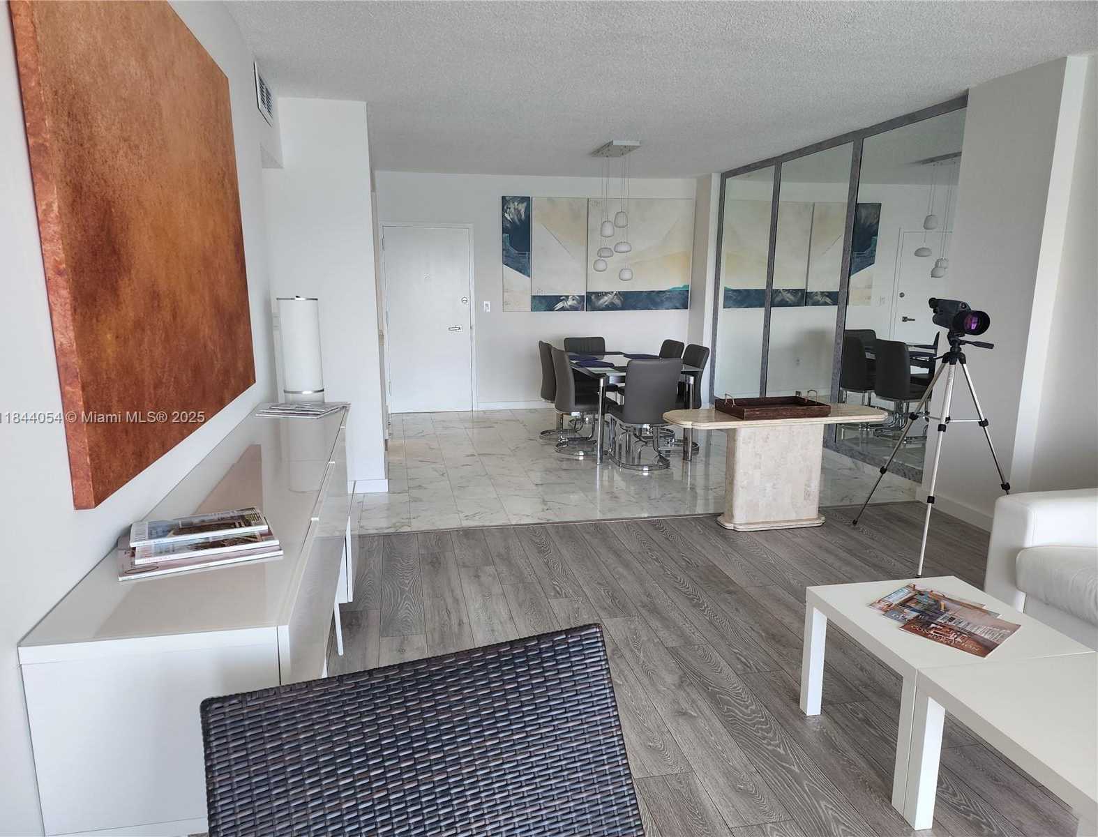 Small Image of 300 BAYVIEW DR #1608, Sunny Isles Beach Number 2