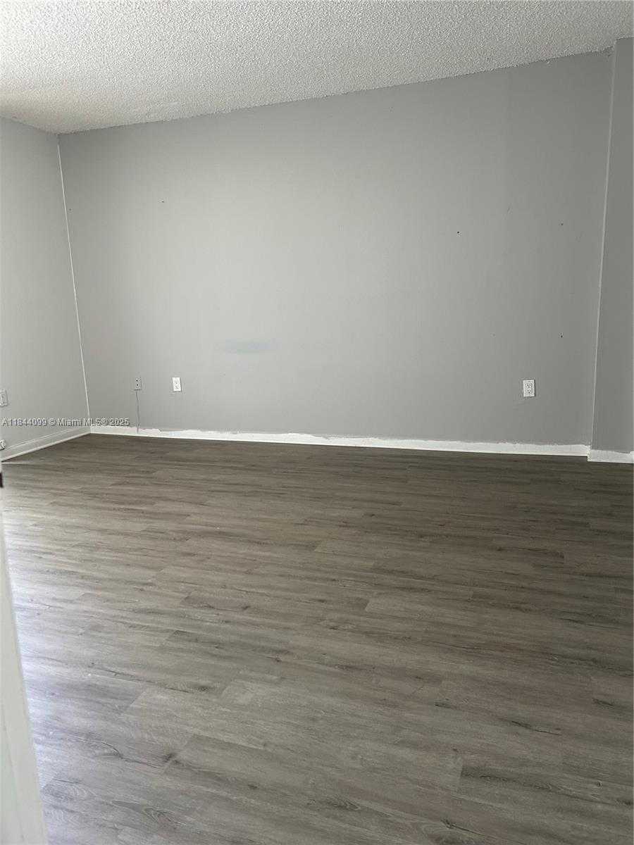 Small Image of 17600 NORTH BAY RD #N406, Sunny Isles Beach Number 10