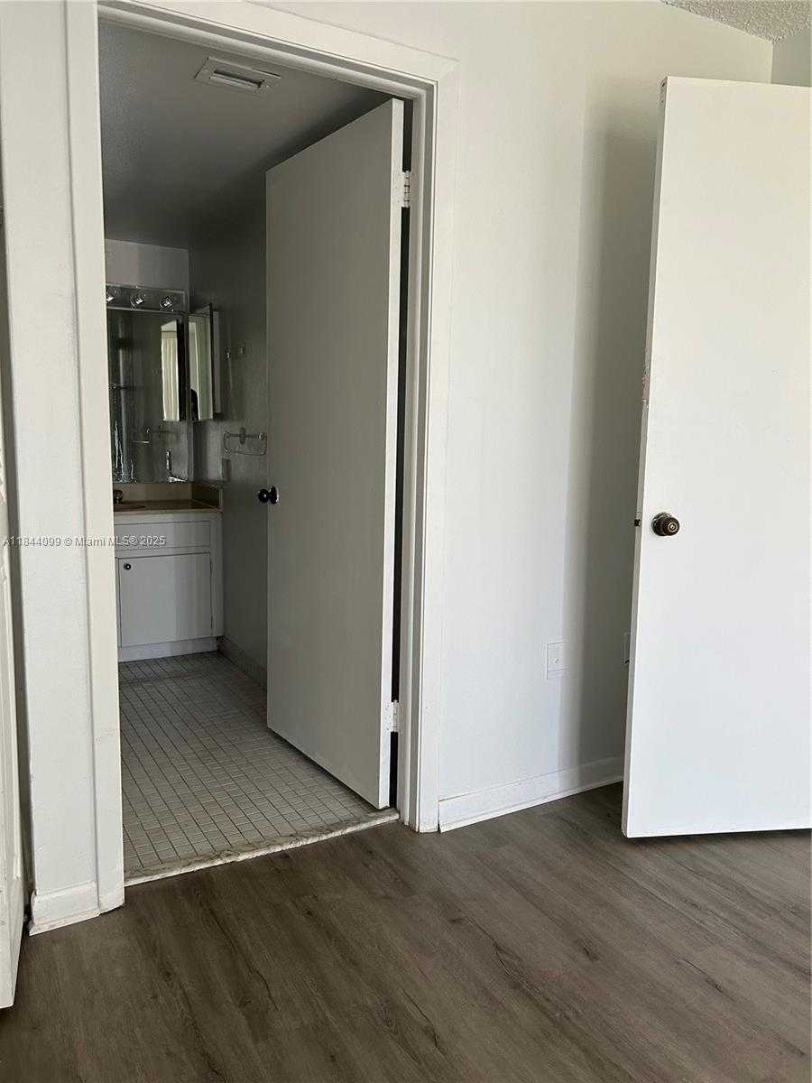Small Image of 17600 NORTH BAY RD #N406, Sunny Isles Beach Number 12