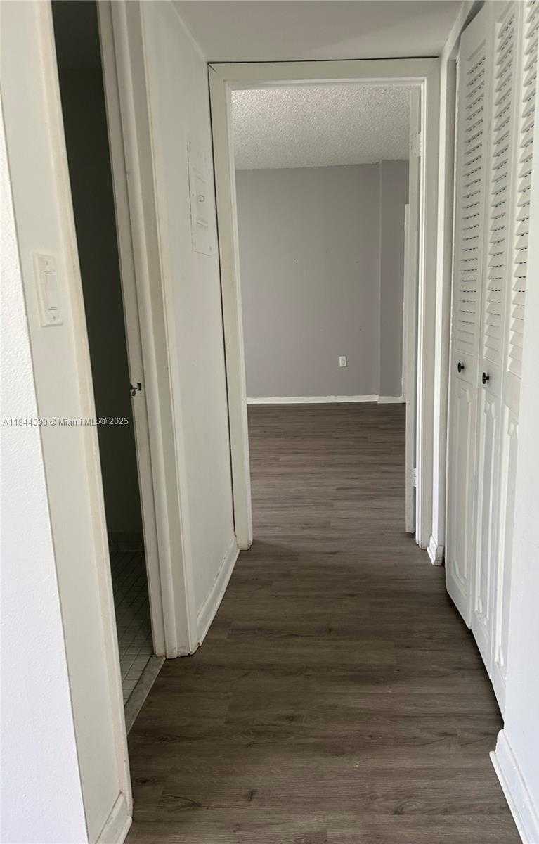 Small Image of 17600 NORTH BAY RD #N406, Sunny Isles Beach Number 8